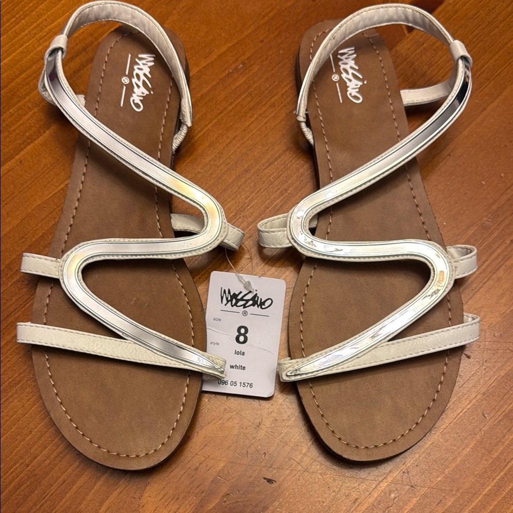 NWT Mossimo White Strappy Sandals - Size 8